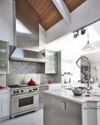 kitchen remodeling in Tarzana